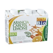 Vista frontal del zumo de naranja, zanahoria y limón bio, pack 3X200 ml Isola Bio en stock